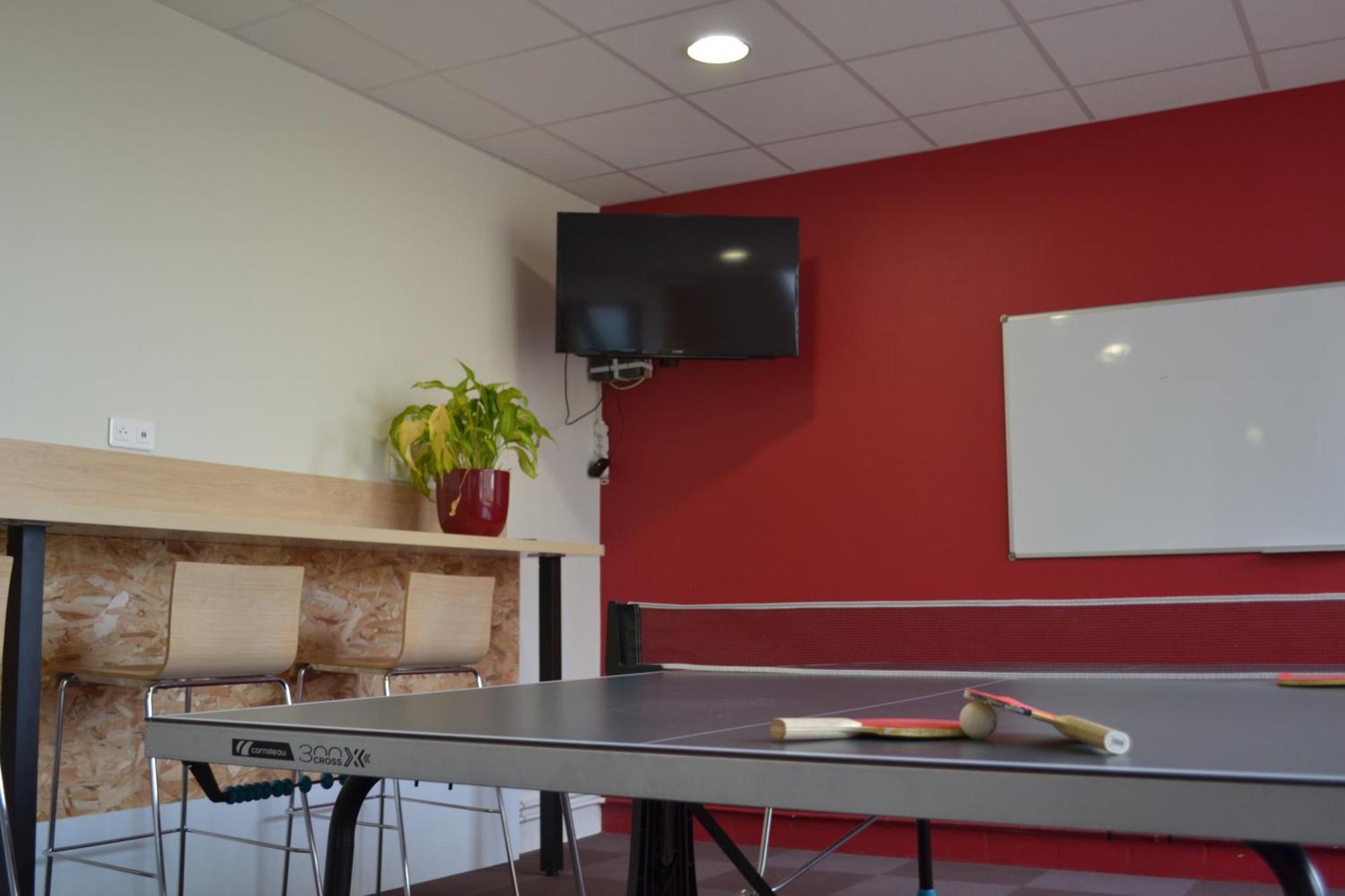 Centre International De Sejour Pansiyon Laval  Dış mekan fotoğraf